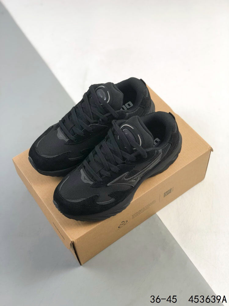 Mizuno Speed Sportstyle Retro Runner | Triple Black | D1GA330803