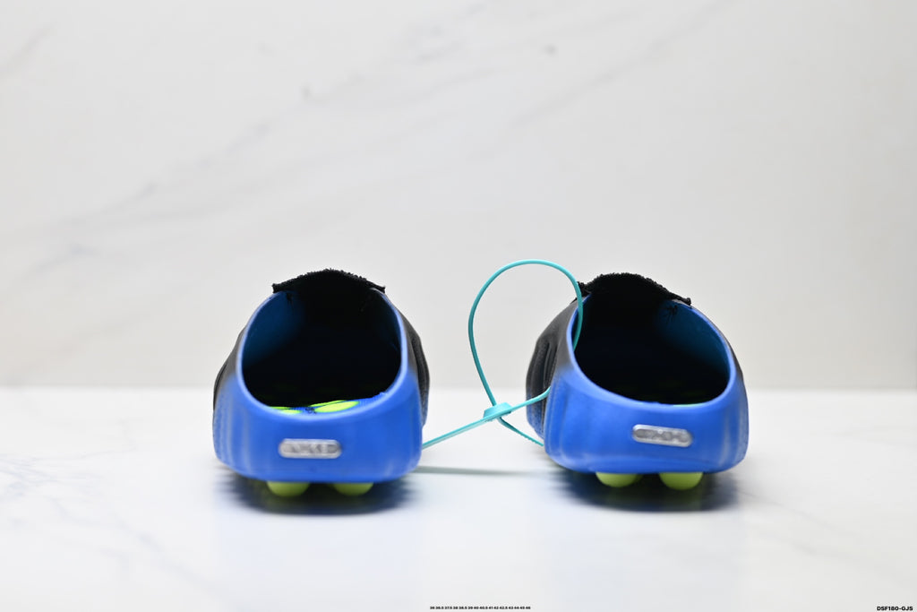 Nike Mind Body 001 Mule Sneaker | Black Royal Blue | LR2175-400