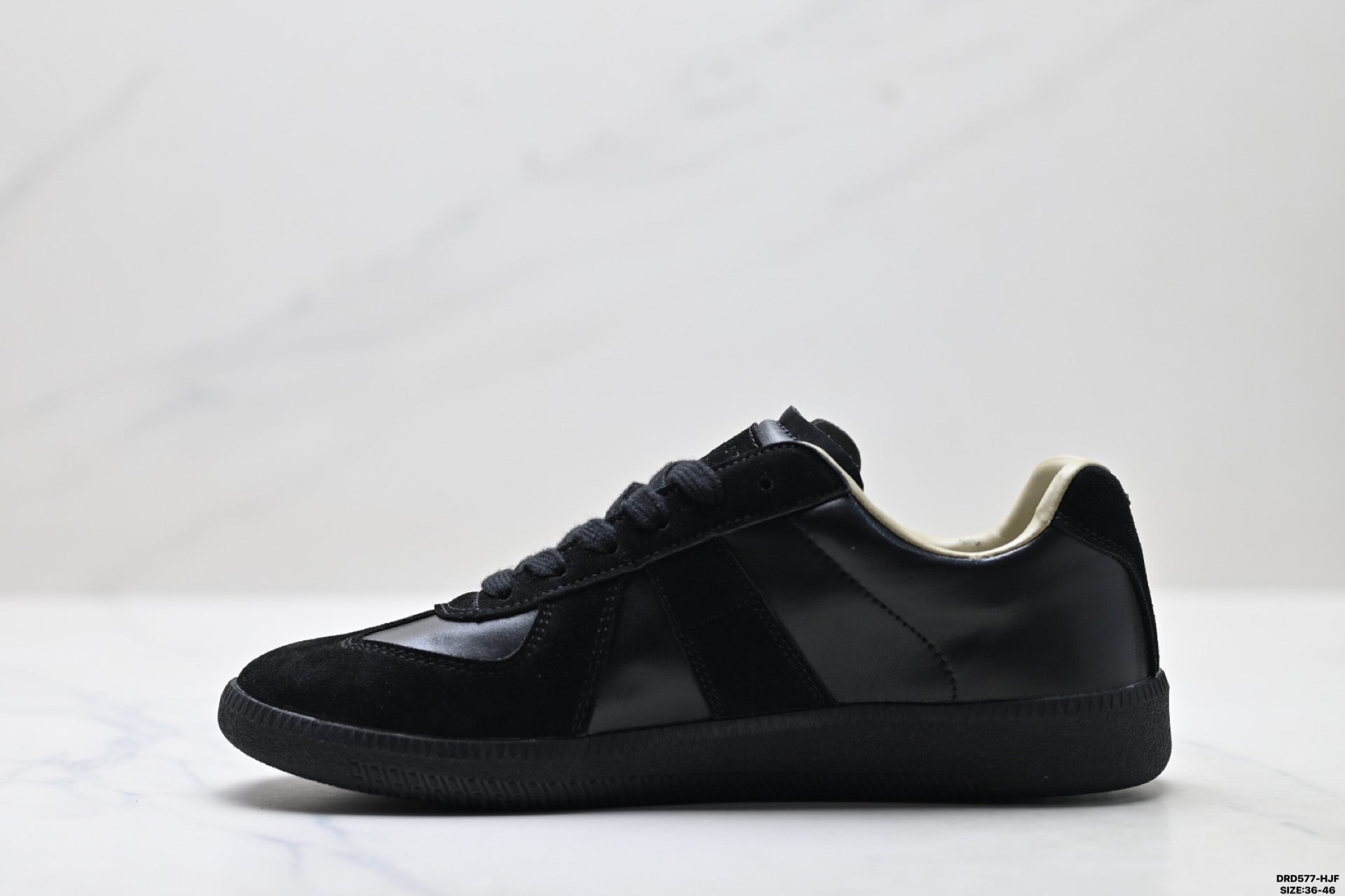 Maison Margiela Replica Sneaker | Triple Black | DX003DGR41