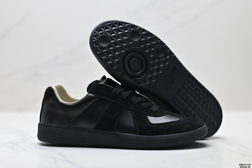 Maison Margiela Replica Sneaker | Triple Black | DX003DGR41