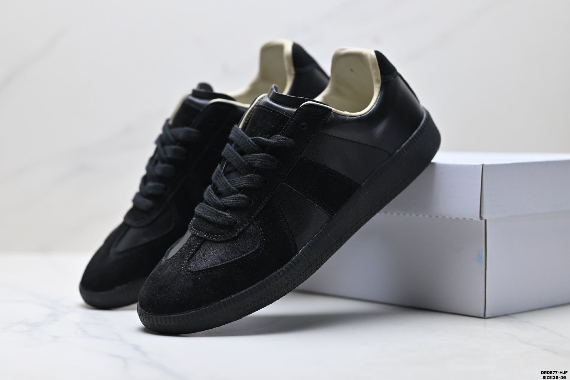 Maison Margiela Replica Sneaker | Triple Black | DX003DGR41
