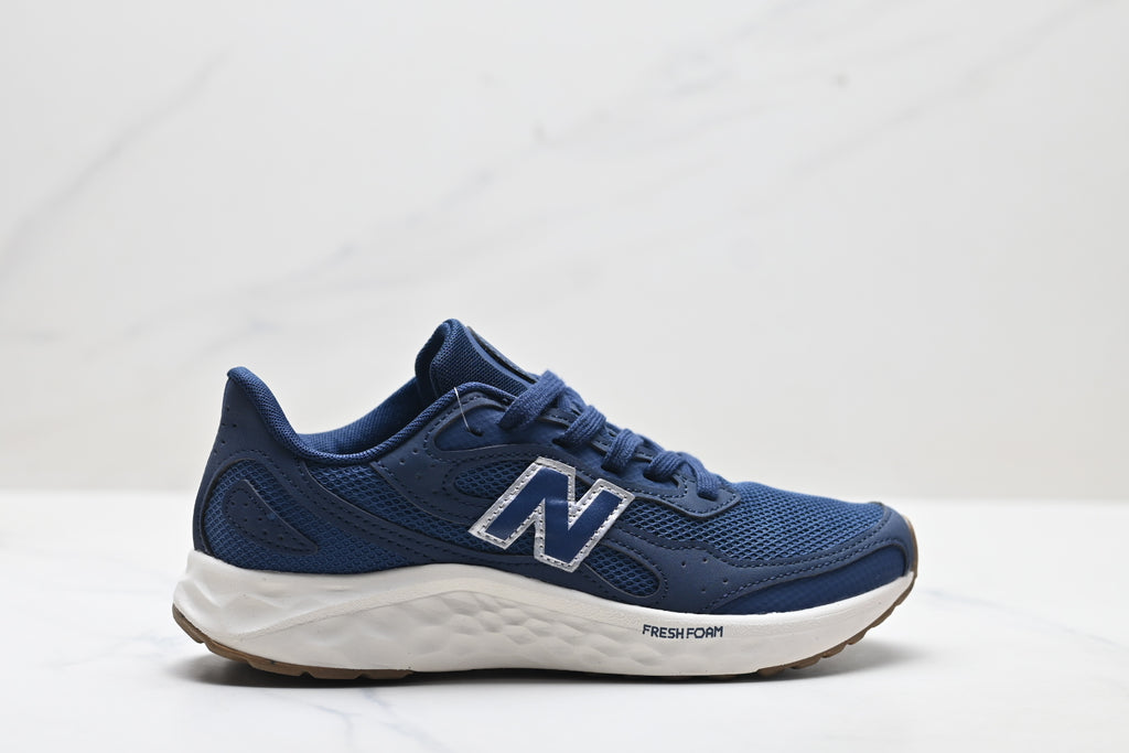 New Balance Fresh Foam Arishi v4 | Navy | MARISTN4