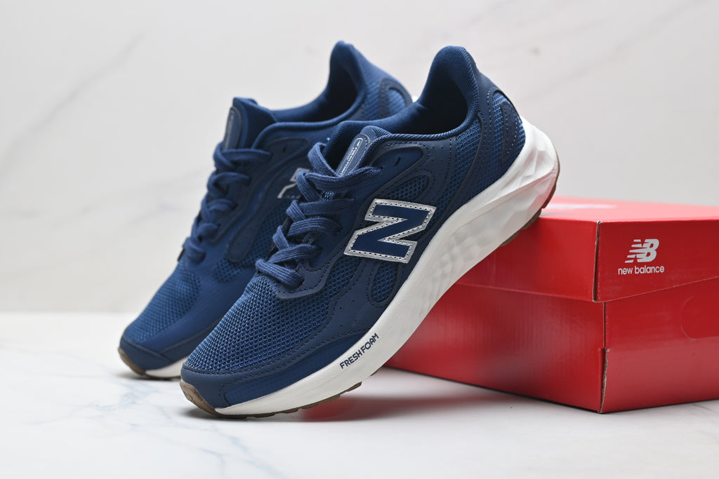 New Balance Fresh Foam Arishi v4 | Navy | MARISTN4