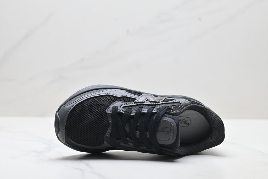 New Balance Fresh Foam Arishi v4 | Triple Black | MARISTN4
