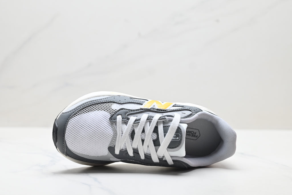 New Balance Fresh Foam Arishi v4 | White Grey Yellow | MARISTN4
