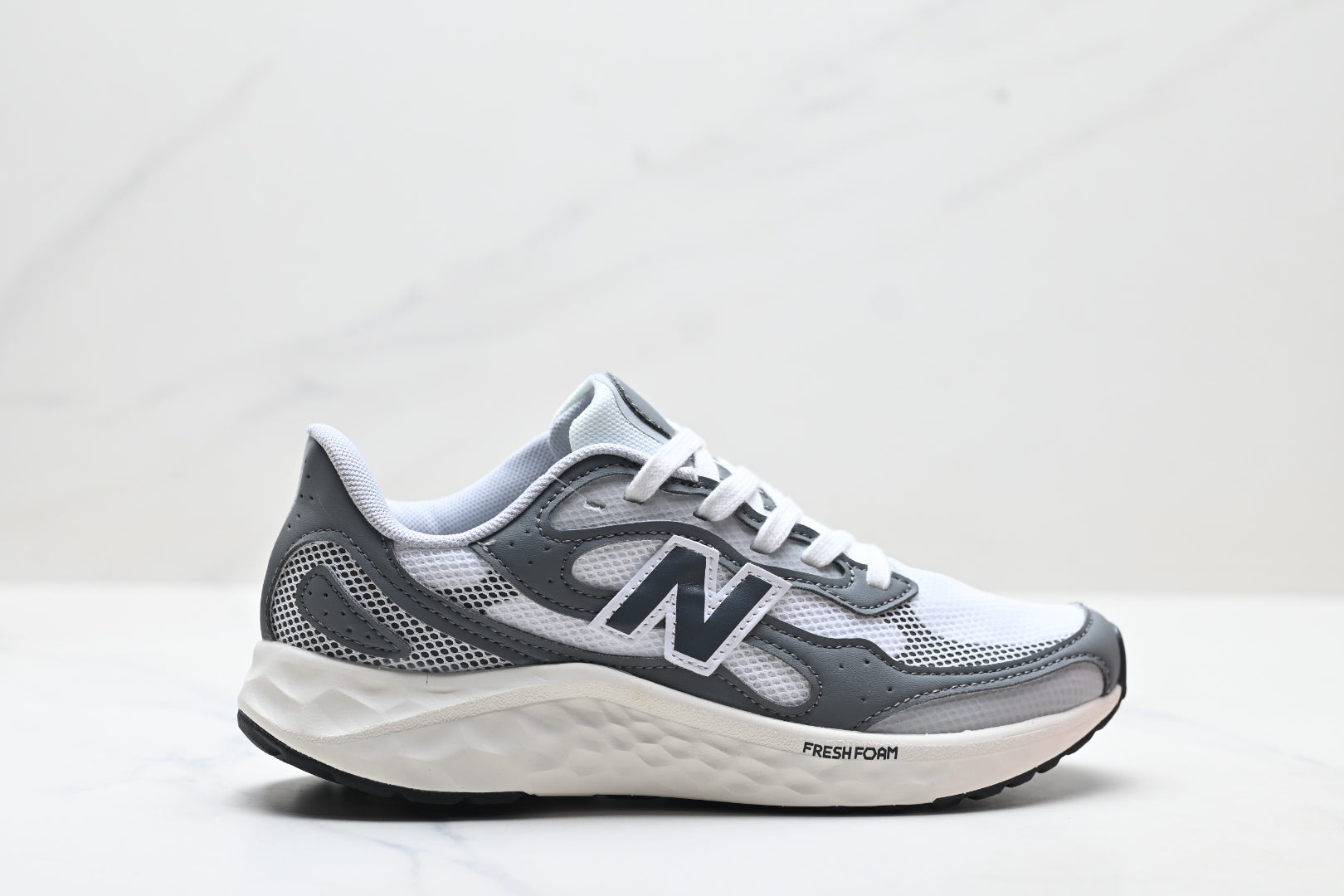 New Balance Fresh Foam Arishi v4 | White Steel Grey | MARISTN4