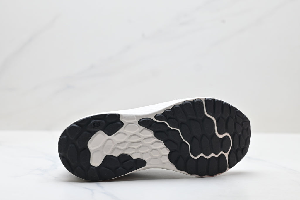 New Balance Fresh Foam Arishi v4 | White Steel Grey | MARISTN4